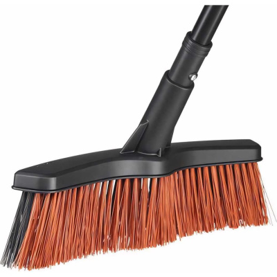Метла Fiskars SolidTM средняя