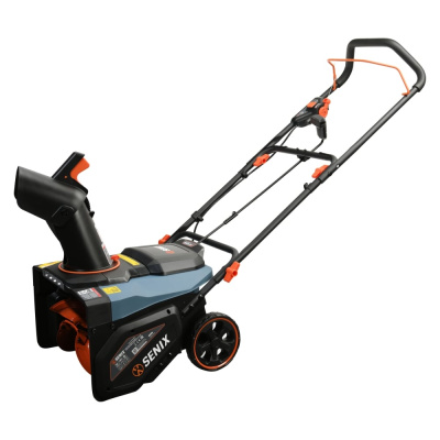 Аккумуляторный снегоуборщик SENIX STX2-M-EU — это мощный и эффективный инструмент