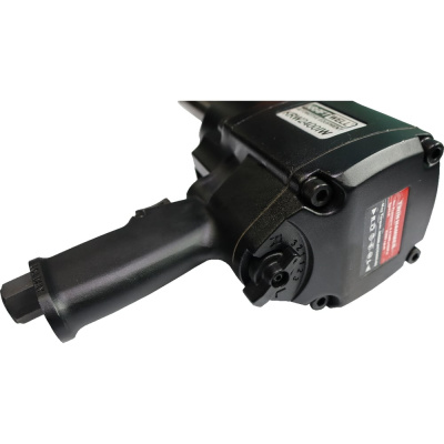 Пневматический ударный гайковерт KraftWell KRW2400IW