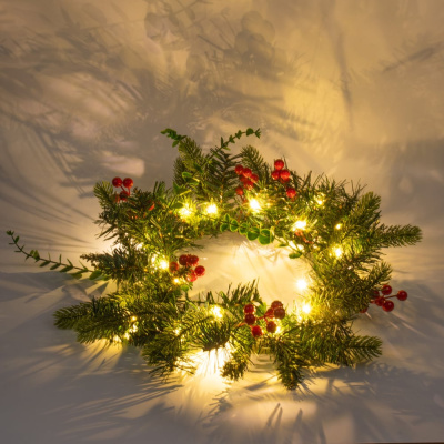 Украшение светодиодное «Венок» Uniel на батарейках ULD-T4040-020/SNA/3AA WARM WHITE IP20 WREATH